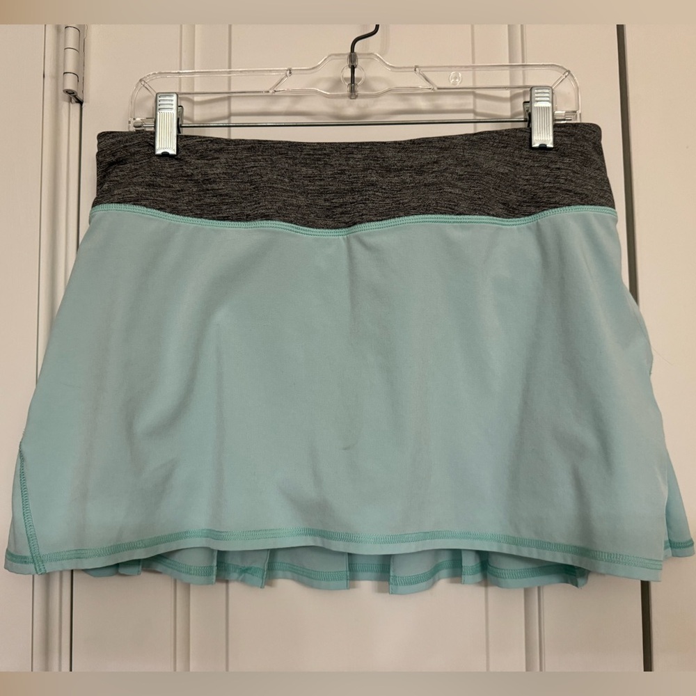 Lululemon Pace Setter skirt 8 regular Auquamarine